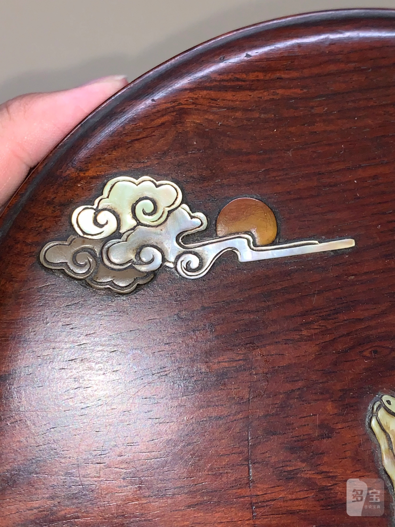 清早期 黄花梨百宝嵌配铜饰三兔望月盒 - 图9